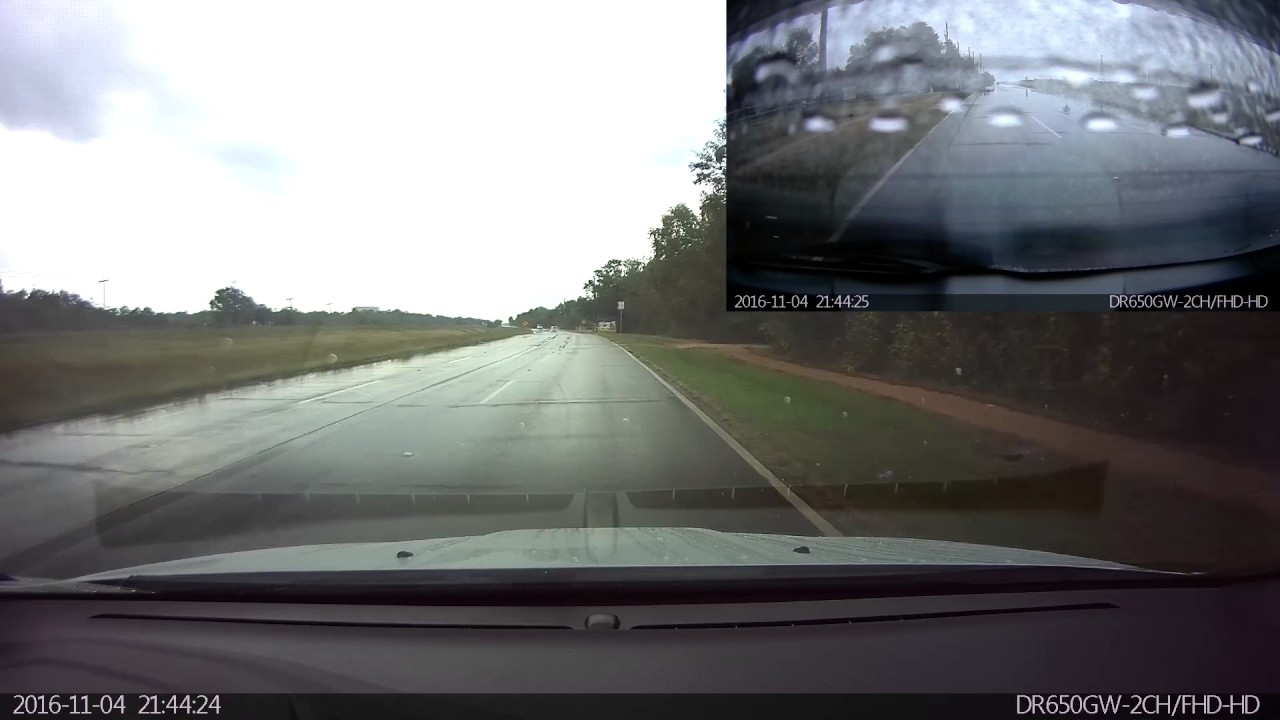 Hydroplaning and Rollover Accident Caught on Dashcam
